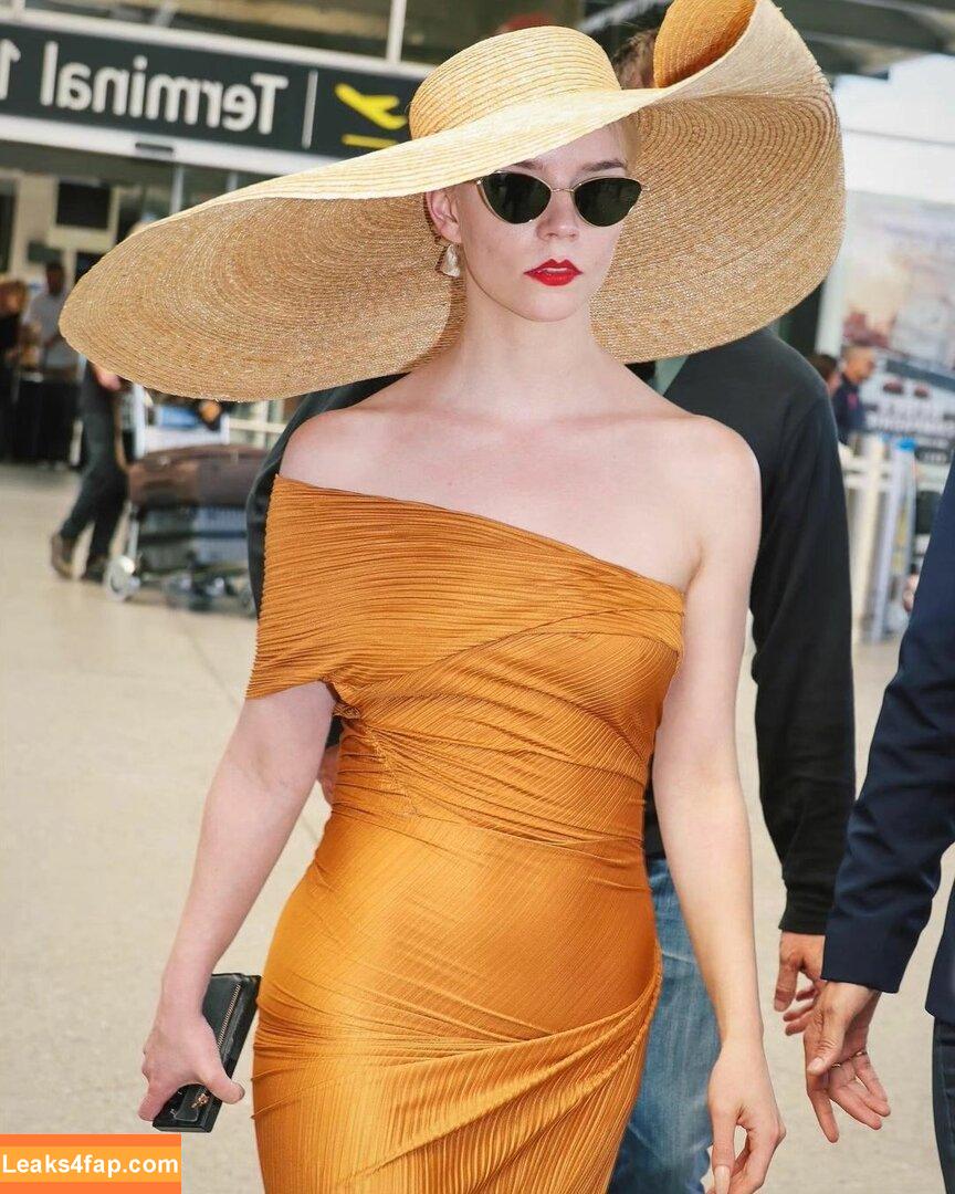 Anya Taylor-Joy / anyataylorjoy / owlicats leaked photo photo #1419