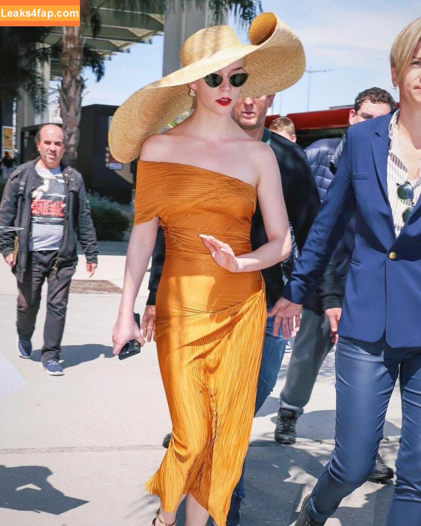 Anya Taylor-Joy / anyataylorjoy / owlicats leaked photo photo #1427