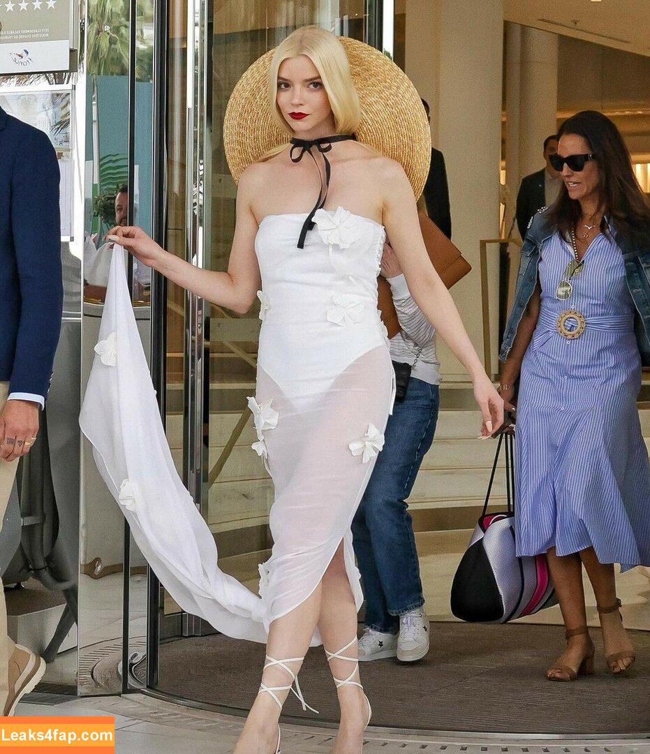 Anya Taylor-Joy / anyataylorjoy / owlicats leaked photo photo #1441