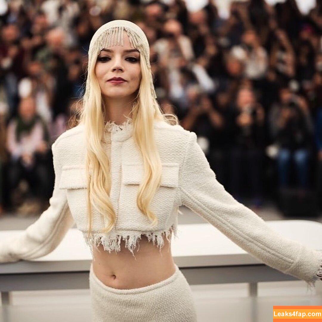 Anya Taylor-Joy / anyataylorjoy / owlicats leaked photo photo #1493
