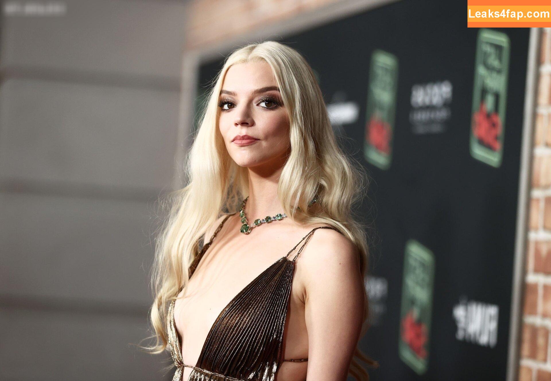 Anya Taylor-Joy / anyataylorjoy / owlicats leaked photo photo #1525