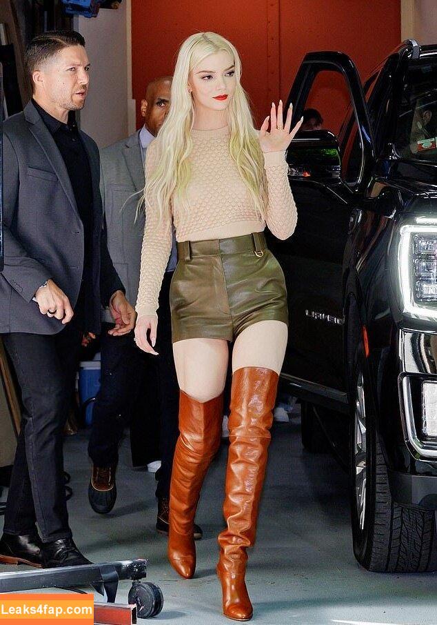 Anya Taylor-Joy / anyataylorjoy / owlicats leaked photo photo #1568