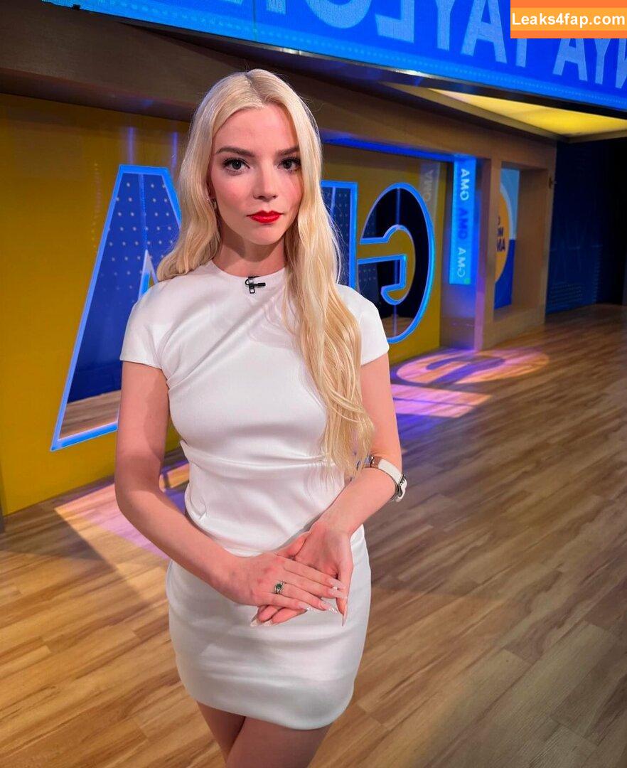 Anya Taylor-Joy / anyataylorjoy / owlicats leaked photo photo #1569