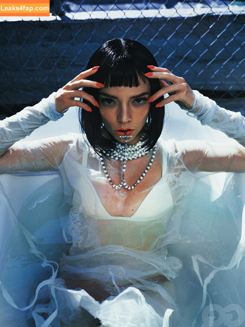 Anya Taylor-Joy / anyataylorjoy / owlicats leaked photo photo #1592