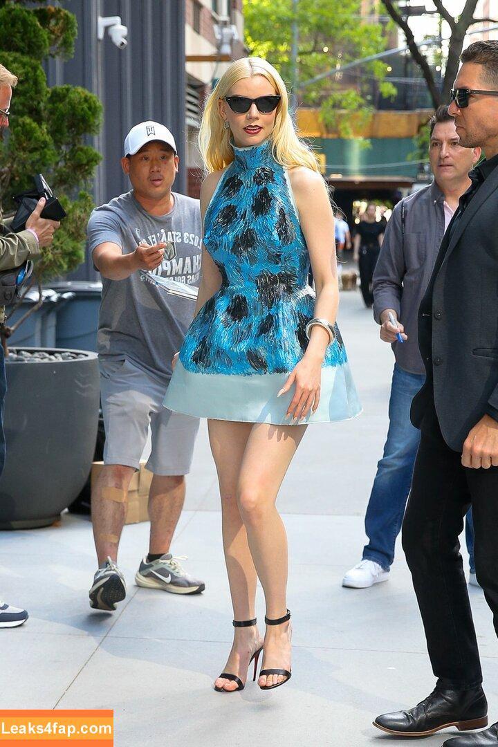 Anya Taylor-Joy / anyataylorjoy / owlicats leaked photo photo #1620