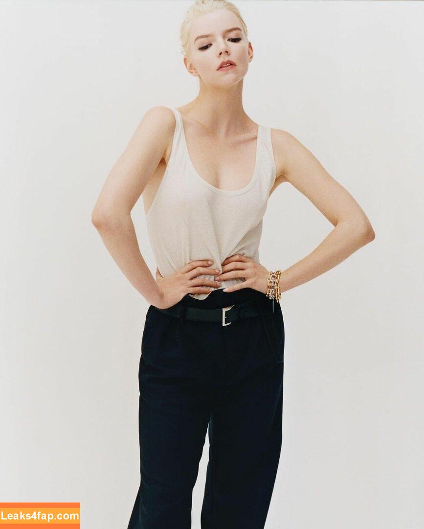 Anya Taylor-Joy / anyataylorjoy / owlicats leaked photo photo #1661