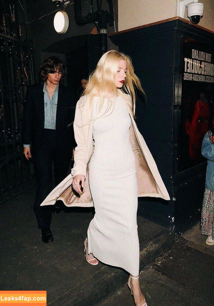 Anya Taylor-Joy / anyataylorjoy / owlicats leaked photo photo #1731