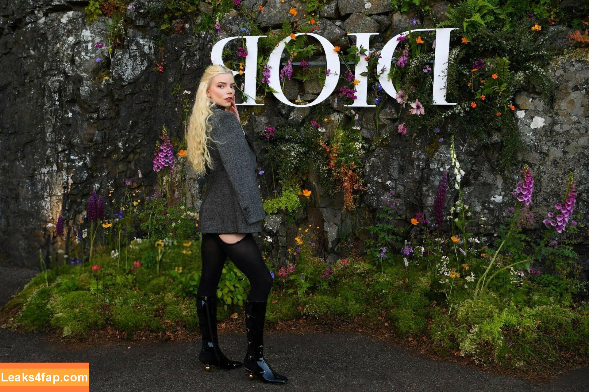 Anya Taylor-Joy / anyataylorjoy / owlicats leaked photo photo #1757