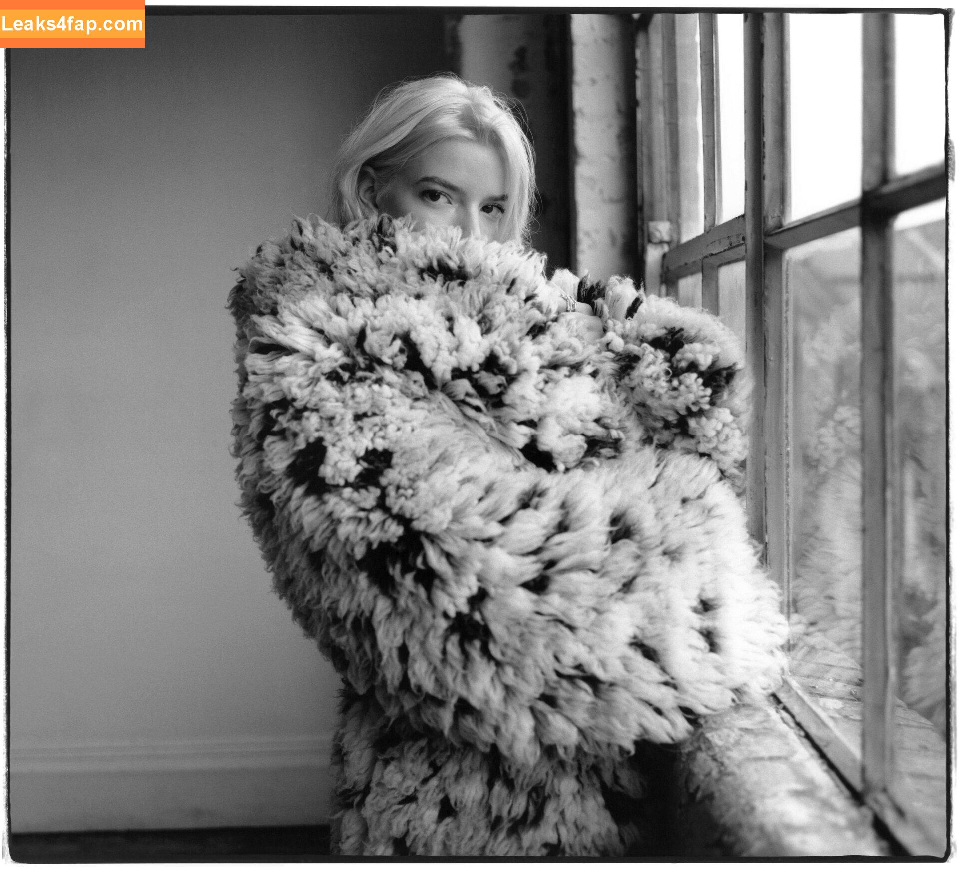 Anya Taylor-Joy / anyataylorjoy / owlicats leaked photo photo #1763