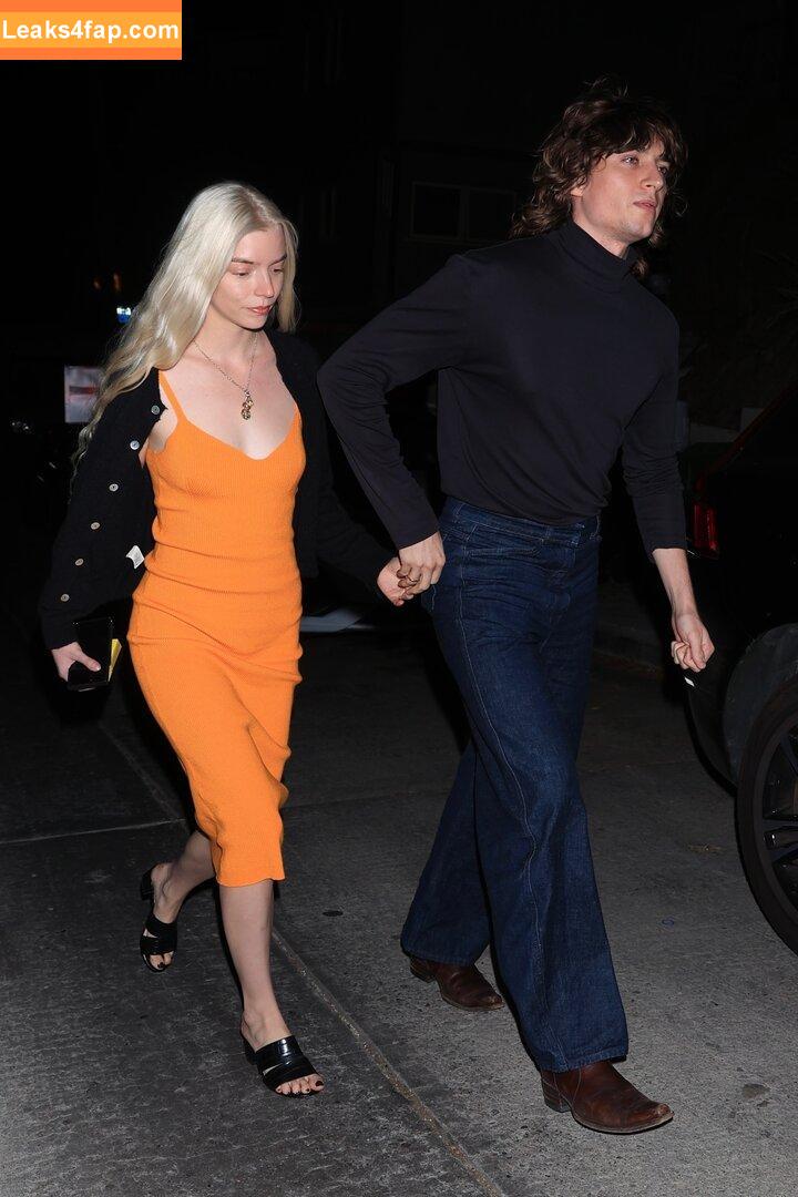 Anya Taylor-Joy / anyataylorjoy / owlicats leaked photo photo #1788