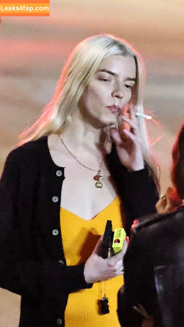 Anya Taylor-Joy / anyataylorjoy / owlicats leaked photo photo #1793