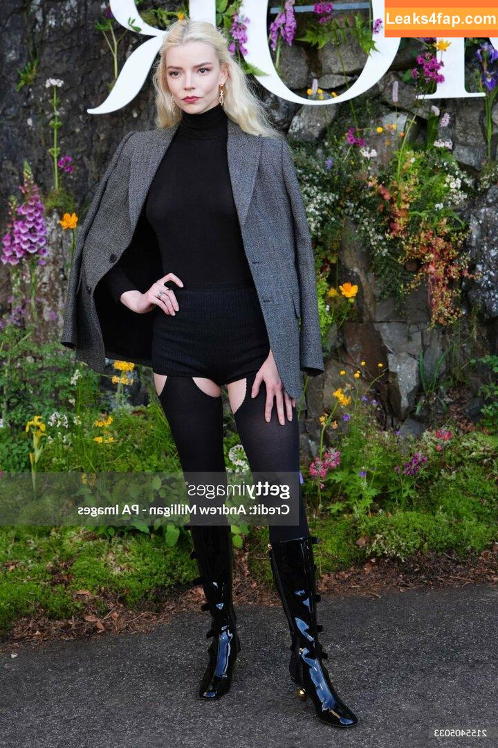 Anya Taylor-Joy / anyataylorjoy / owlicats leaked photo photo #1802