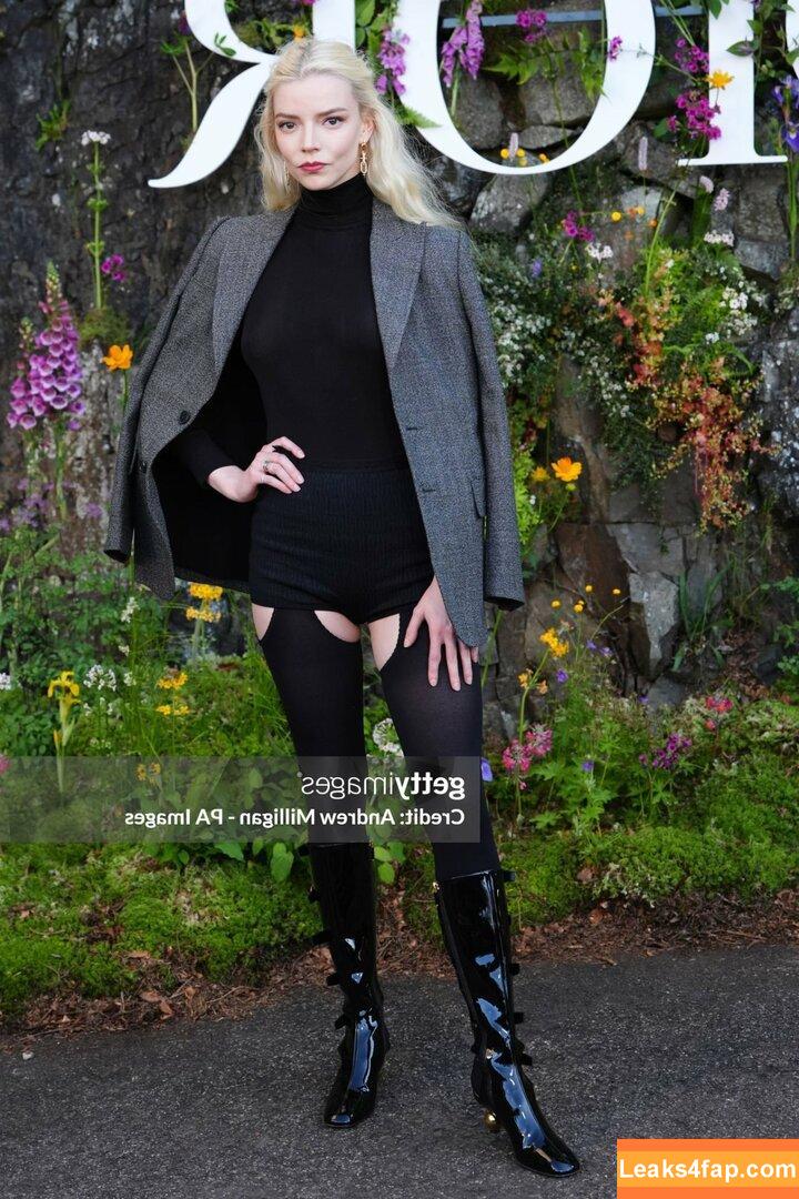 Anya Taylor-Joy / anyataylorjoy / owlicats leaked photo photo #1803