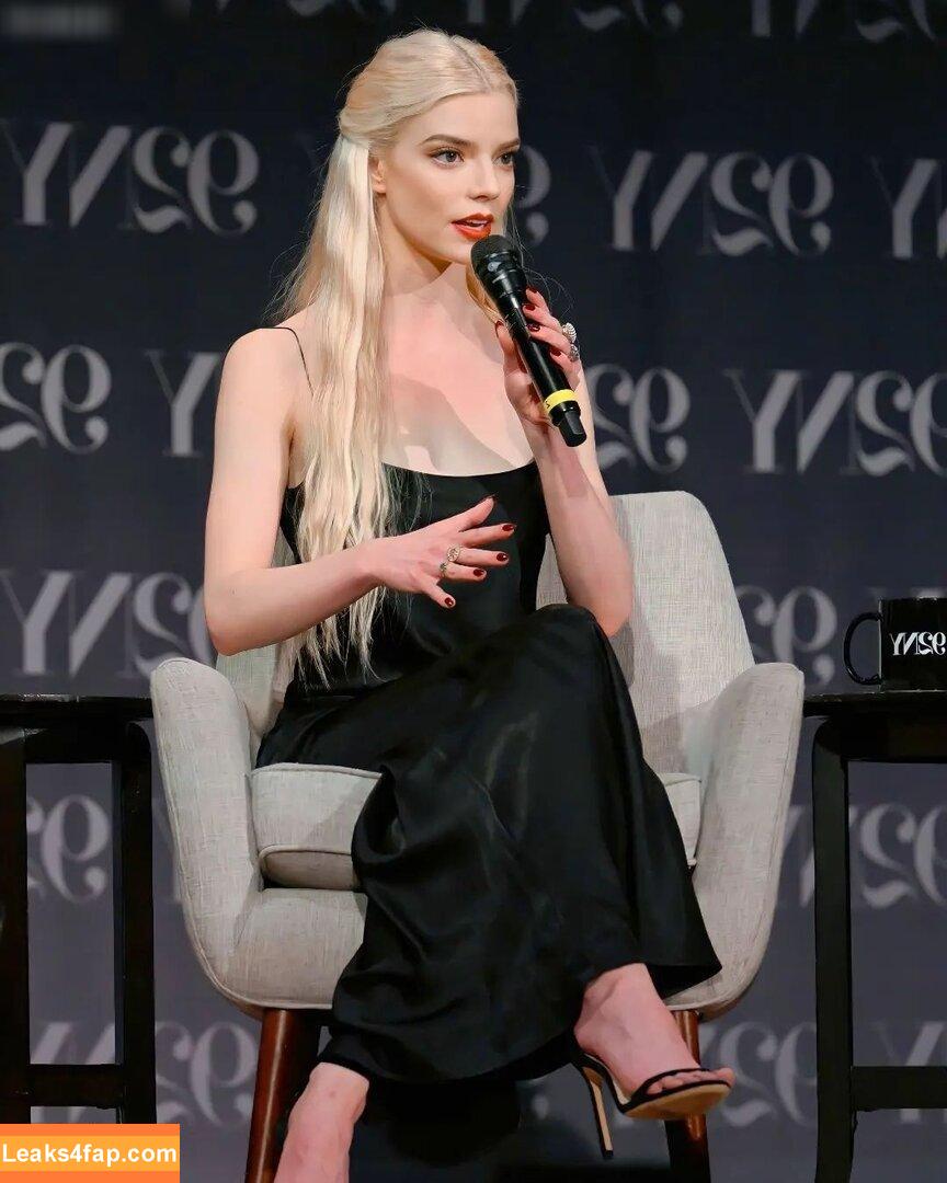 Anya Taylor-Joy / anyataylorjoy / owlicats leaked photo photo #1863