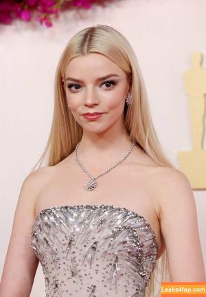 Anya Taylor-Joy photo #1059