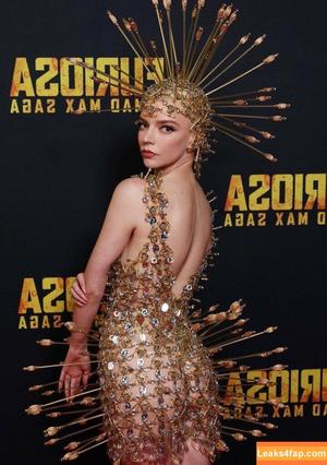 Anya Taylor-Joy photo #1312