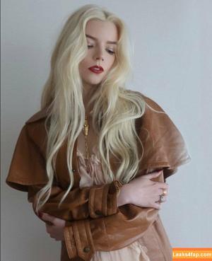 Anya Taylor-Joy photo #1317