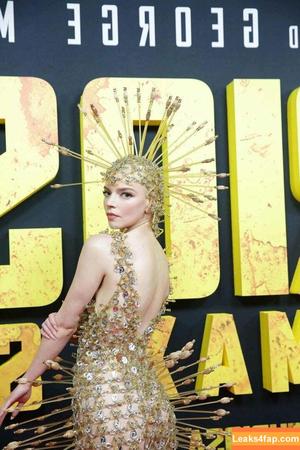 Anya Taylor-Joy photo #1325