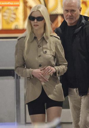 Anya Taylor-Joy photo #1348