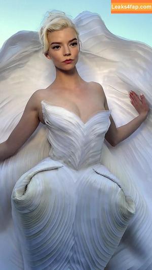 Anya Taylor-Joy photo #1369