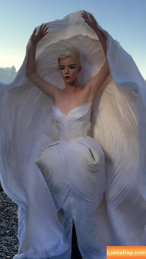 Anya Taylor-Joy photo #1373