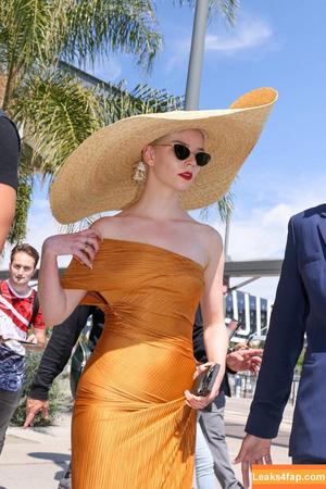 Anya Taylor-Joy photo #1412