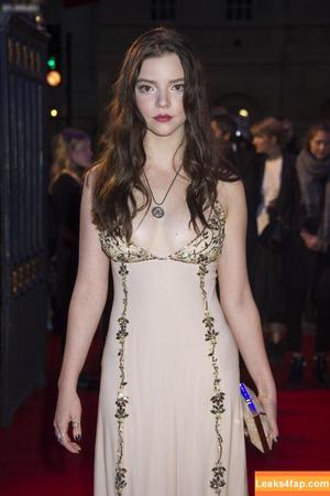Anya Taylor-Joy photo #1518