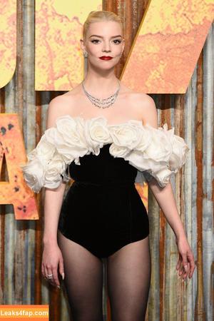 Anya Taylor-Joy photo #1535