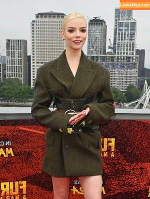 Anya Taylor-Joy photo #1555