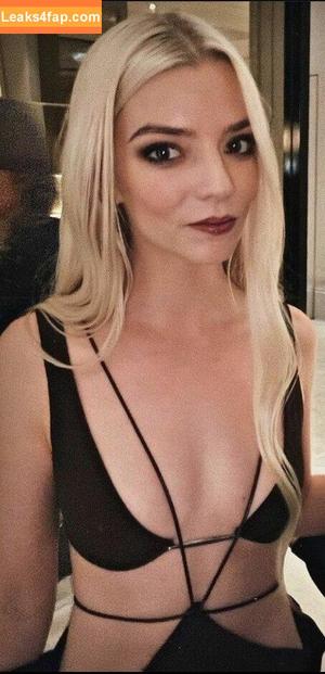 Anya Taylor-Joy photo #1836