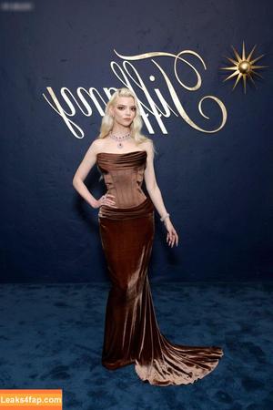 Anya Taylor-Joy photo #1938