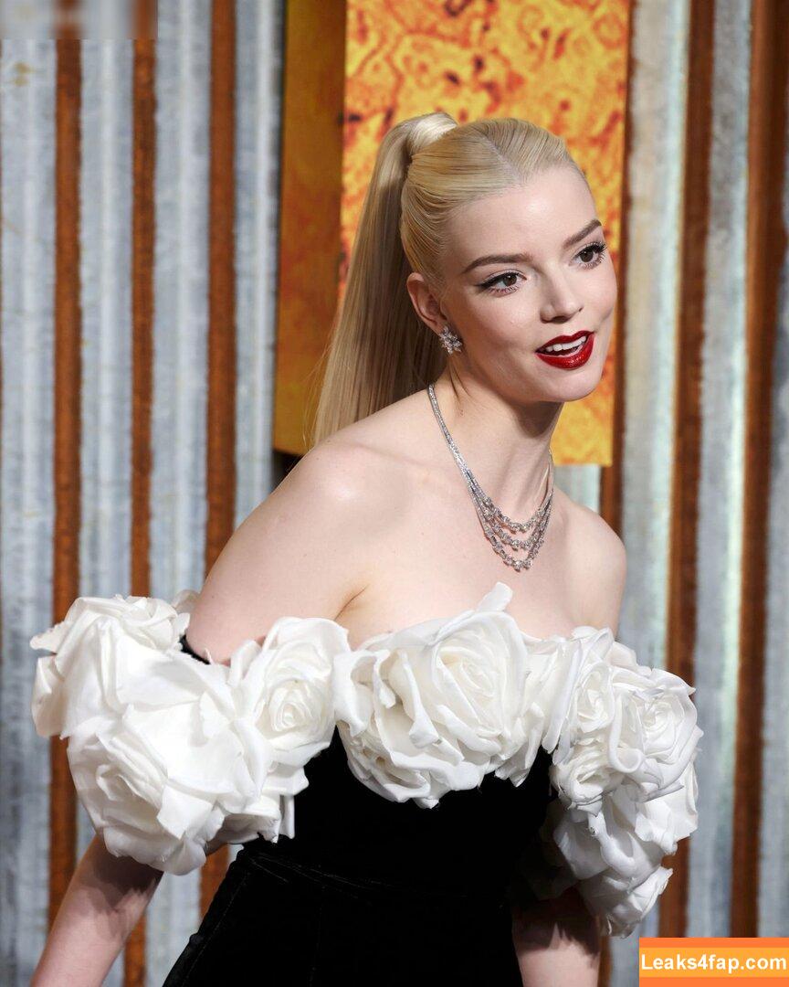 Anya Taylor-Joy / anyataylorjoy leaked photo photo #2016
