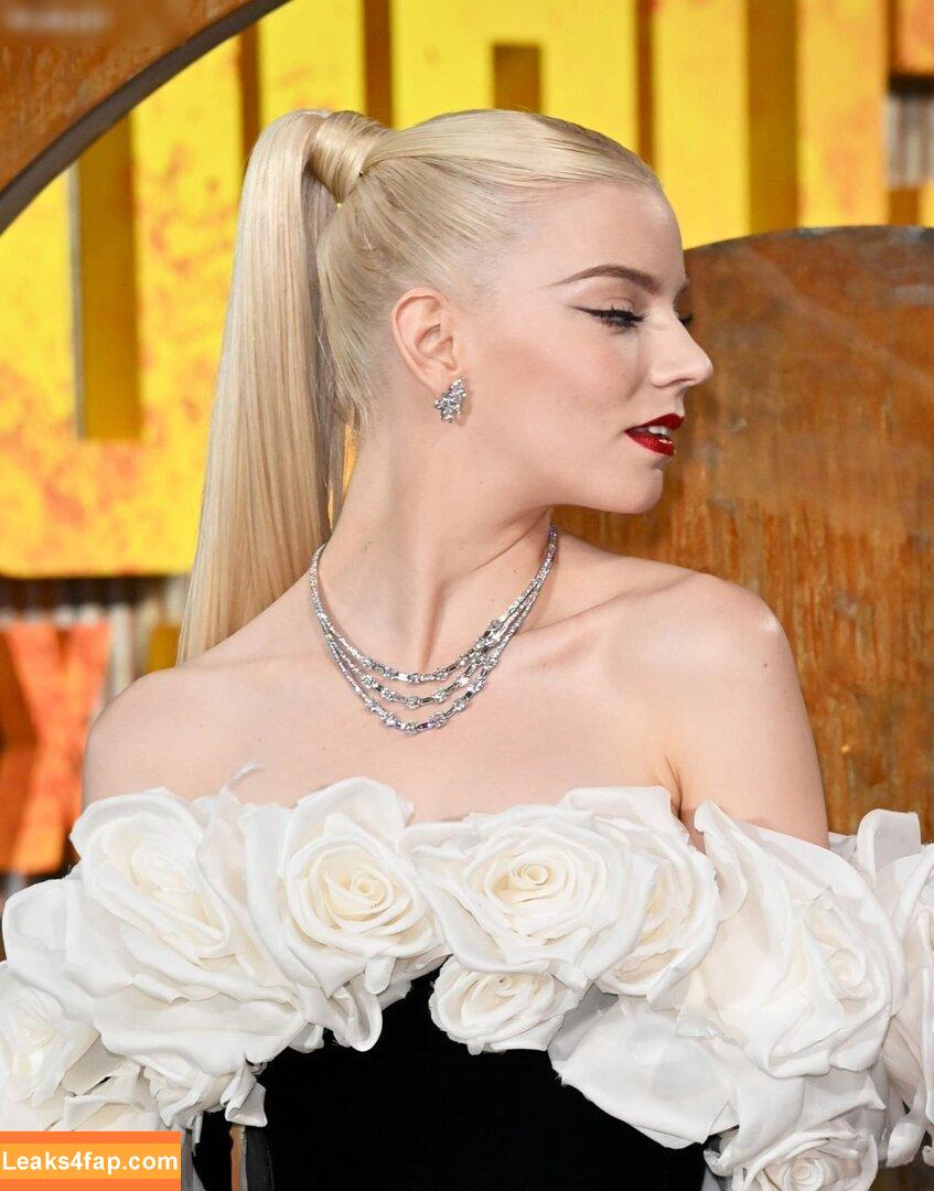 Anya Taylor-Joy / anyataylorjoy leaked photo photo #2031