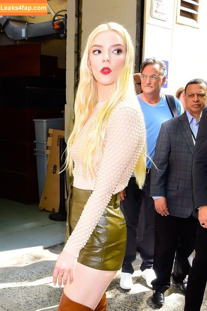 Anya Taylor-Joy / anyataylorjoy leaked photo photo #2058