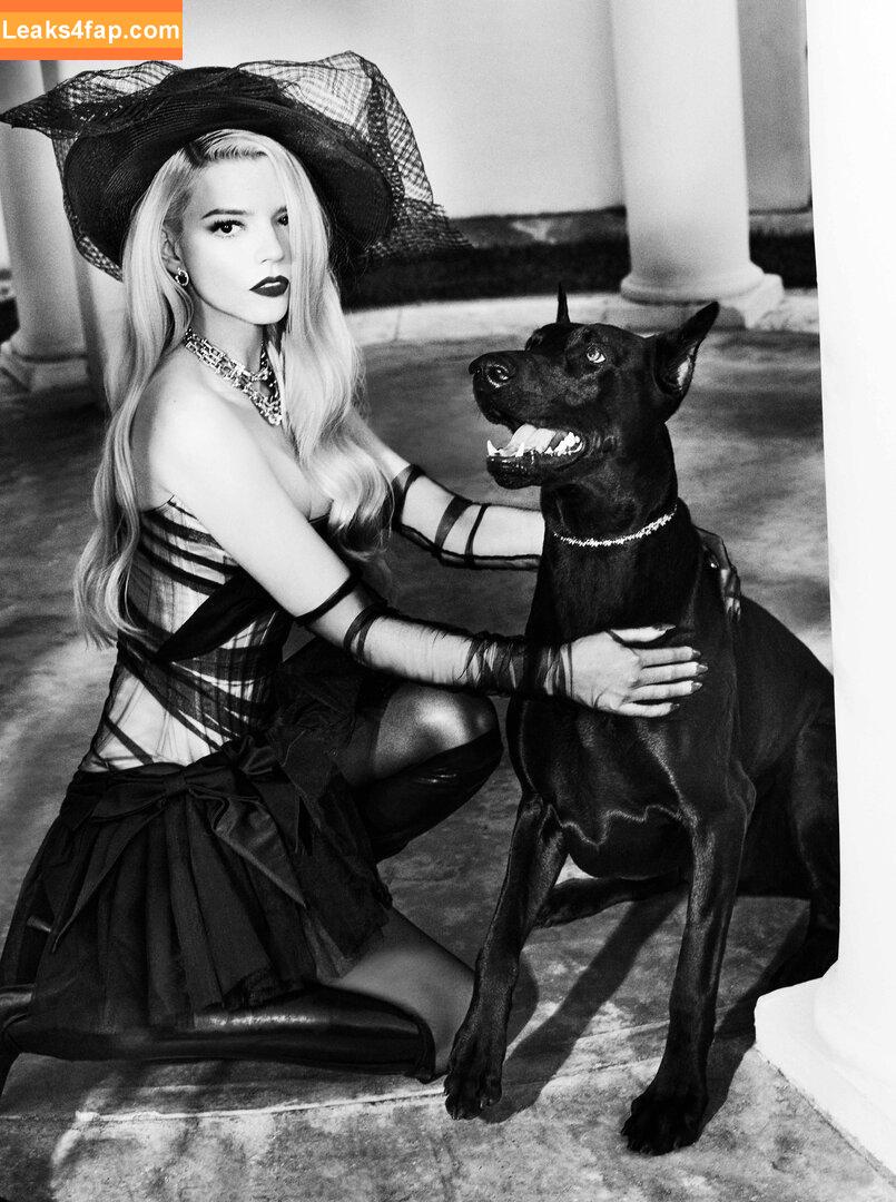 Anya Taylor-Joy / anyataylorjoy leaked photo photo #2059