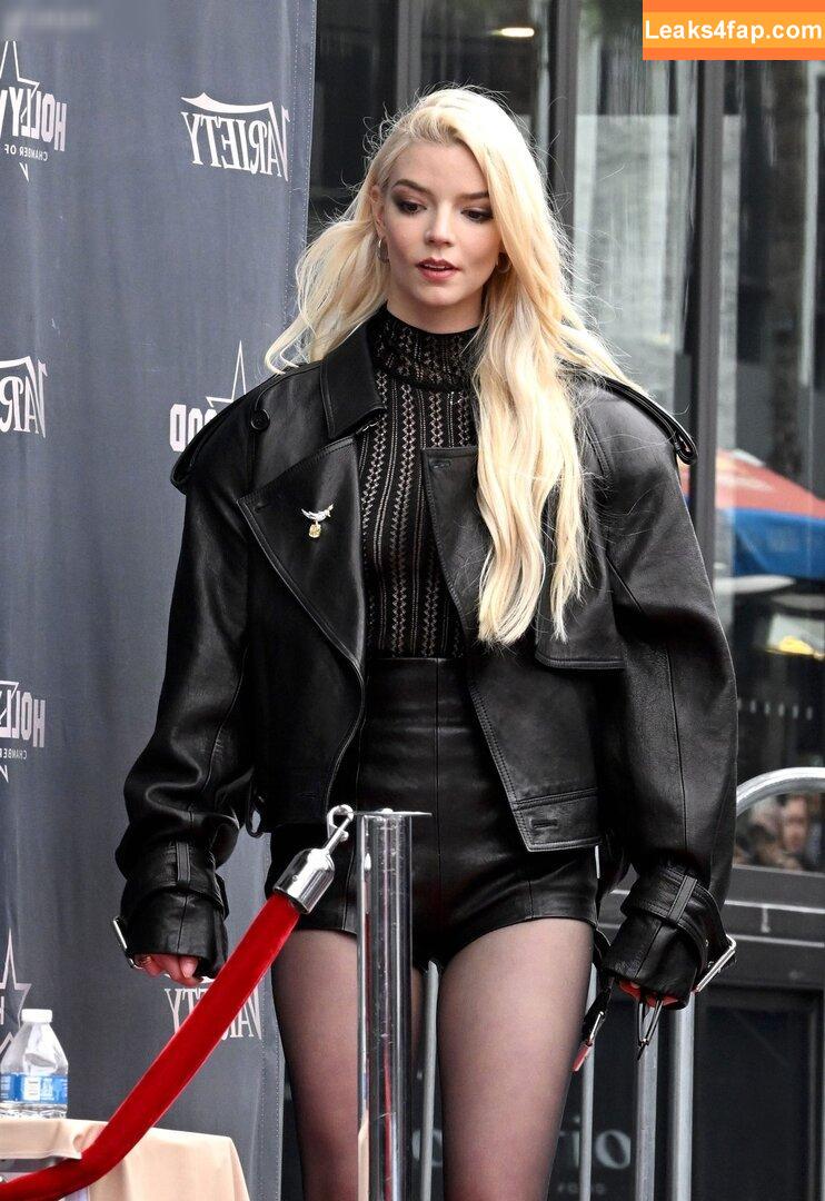 Anya Taylor-Joy / anyataylorjoy / owlicats leaked photo photo #2082