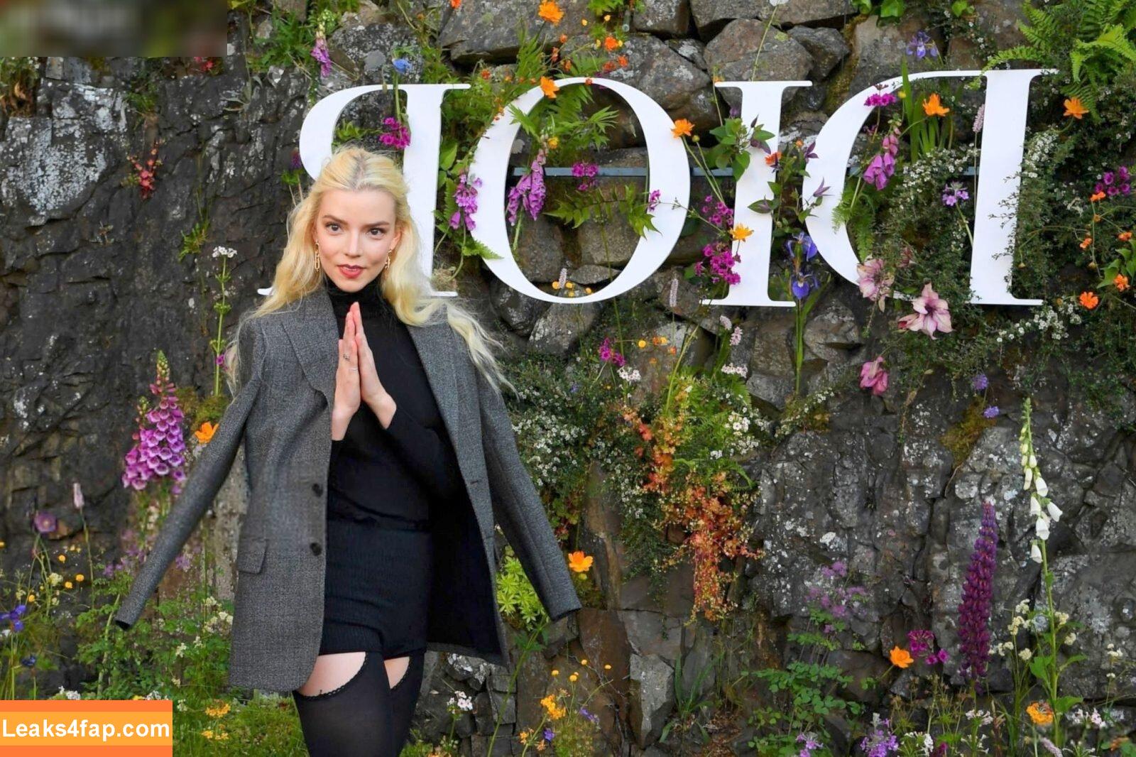 Anya Taylor-Joy / anyataylorjoy / owlicats leaked photo photo #2093