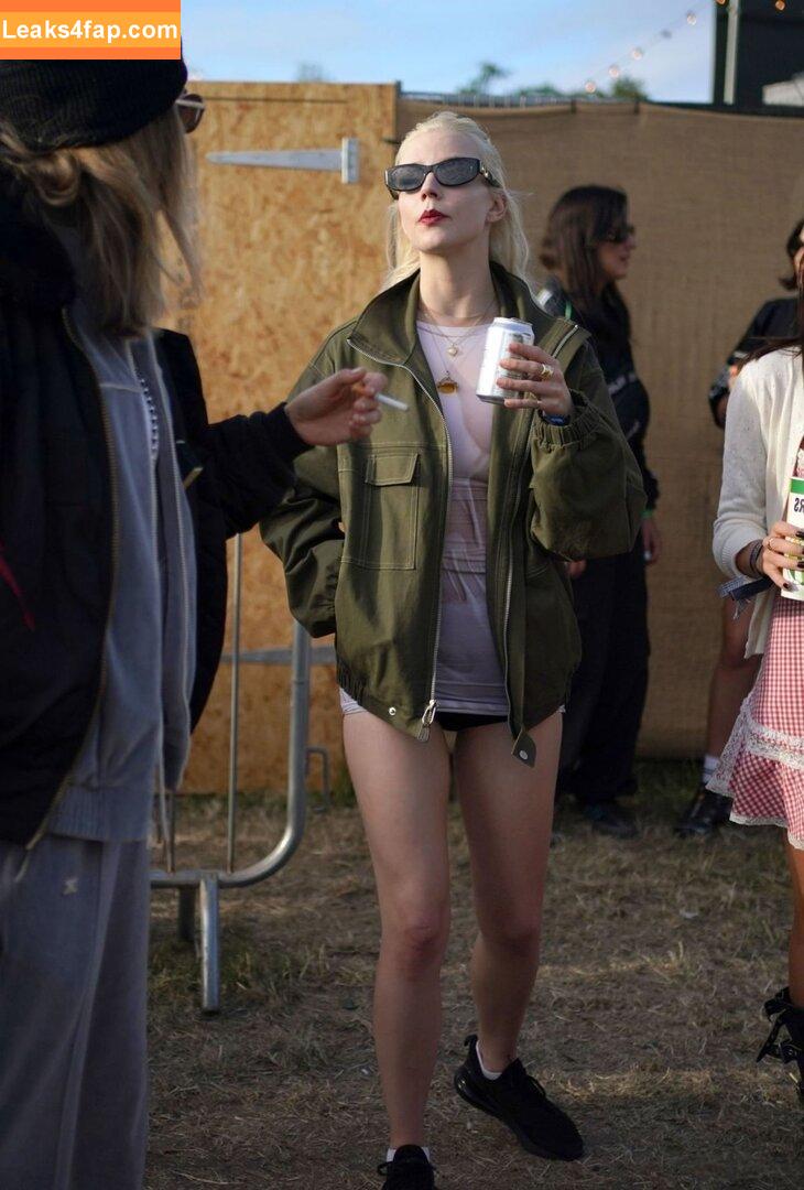 Anya Taylor-Joy / anyataylorjoy / owlicats leaked photo photo #2109