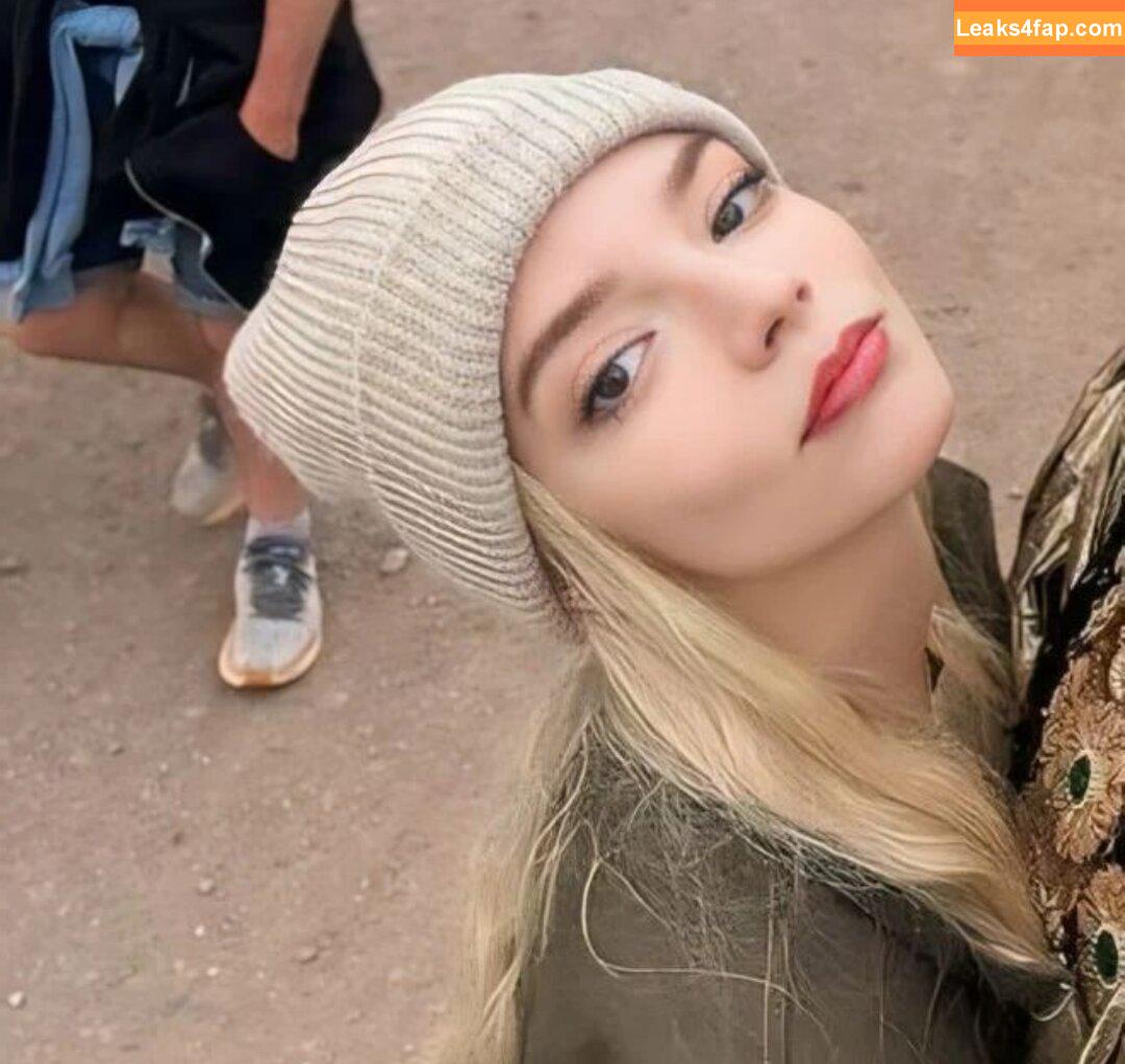 Anya Taylor-Joy / anyataylorjoy / owlicats leaked photo photo #2120