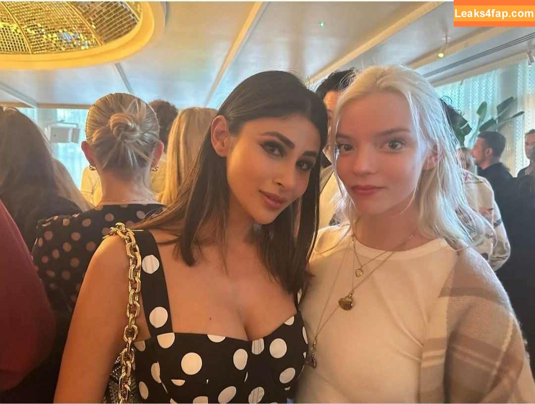 Anya Taylor-Joy / anyataylorjoy / owlicats leaked photo photo #2125