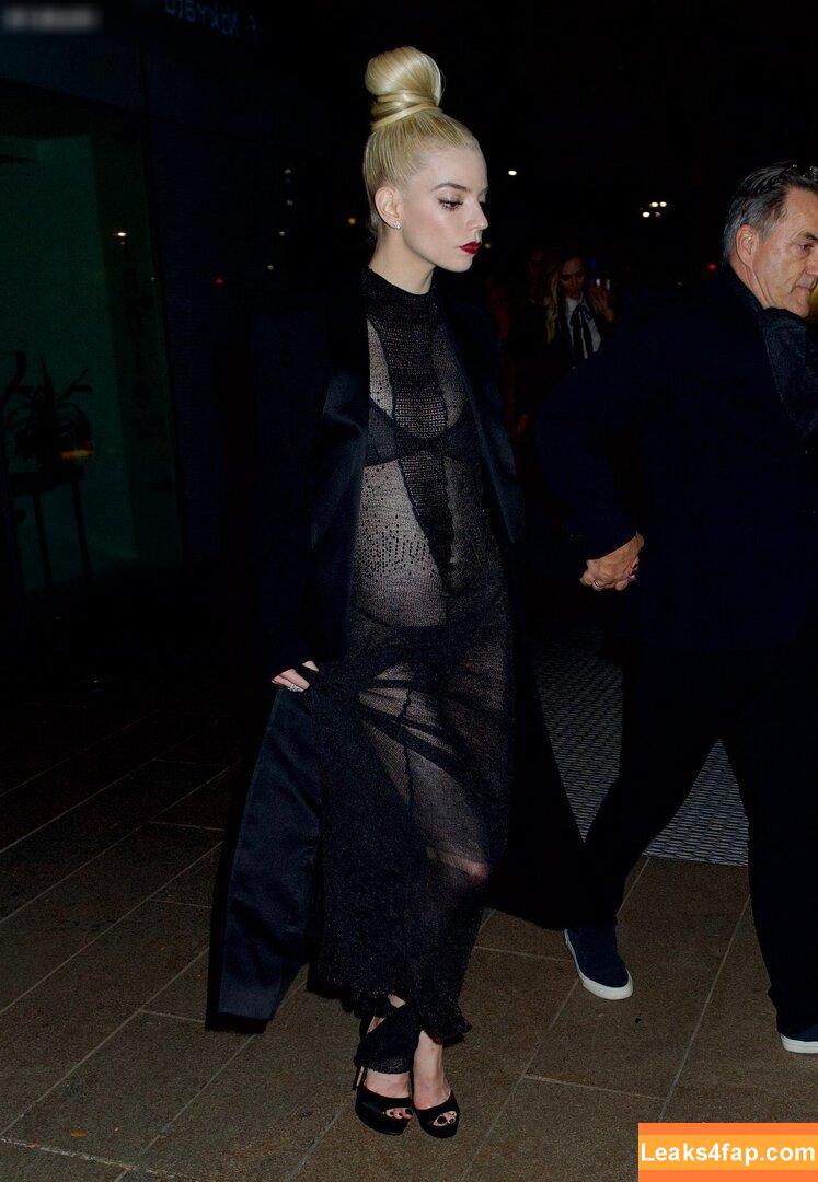 Anya Taylor-Joy / anyataylorjoy leaked photo photo #2150