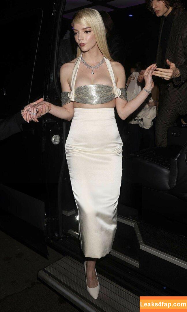 Anya Taylor-Joy / Anya Taylor Joy / anyataylorjoy leaked photo photo #2249