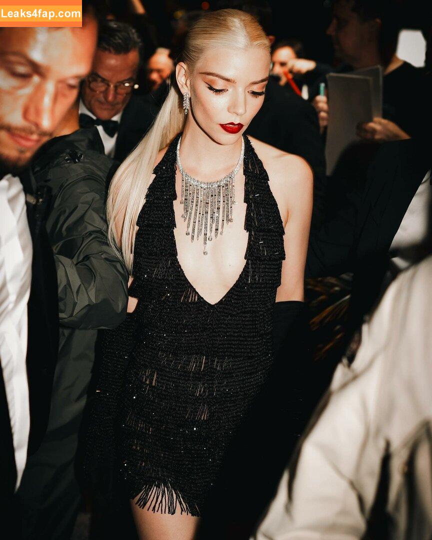 Anya Taylor-Joy / Anya Taylor Joy / anyataylorjoy leaked photo photo #2277
