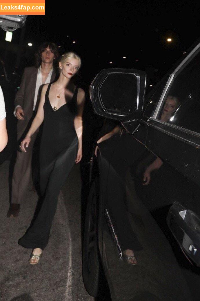 Anya Taylor-Joy / Anya Taylor Joy / anyataylorjoy leaked photo photo #2285