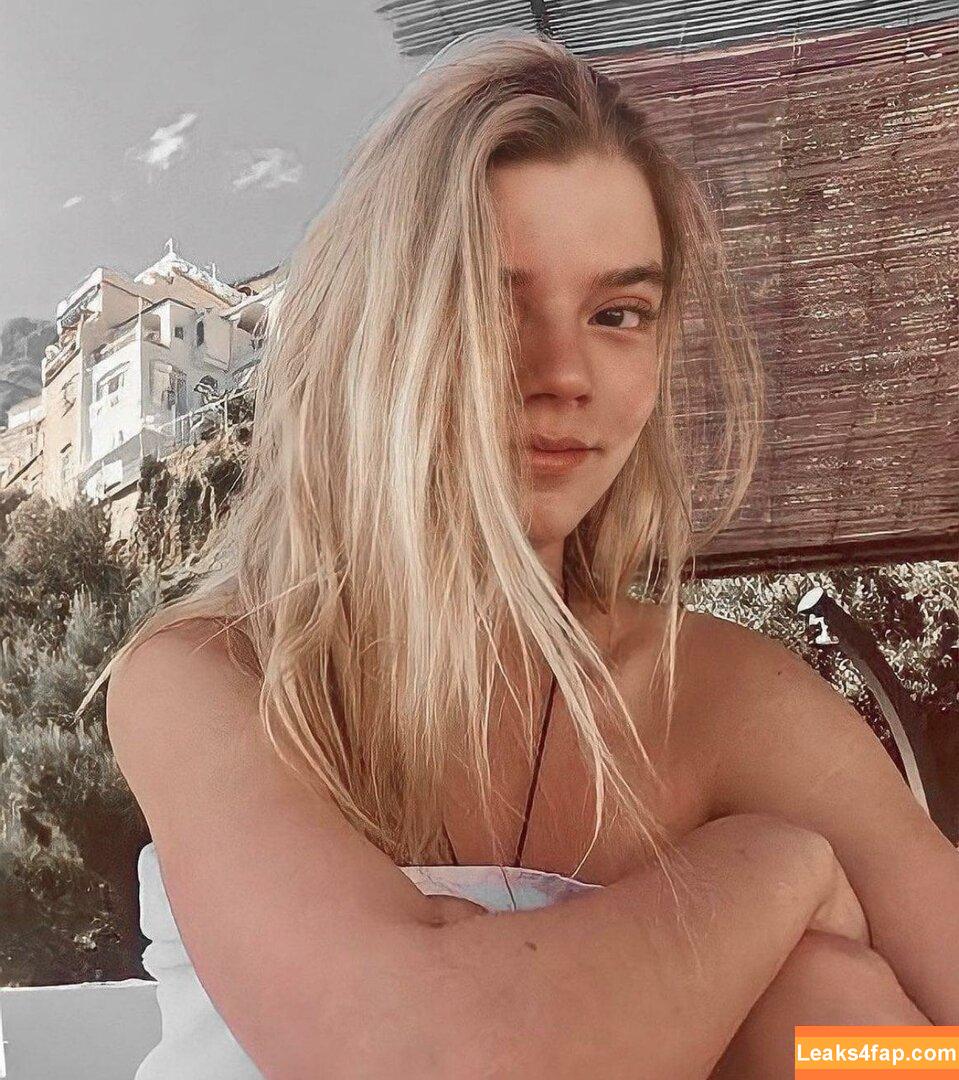 Anya Taylor-Joy / Anya Taylor Joy / anyataylorjoy leaked photo photo #2293