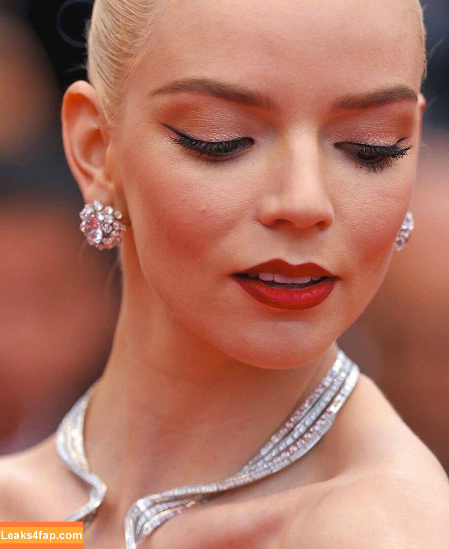 Anya Taylor-Joy / Anya Taylor Joy / anyataylorjoy leaked photo photo #2295