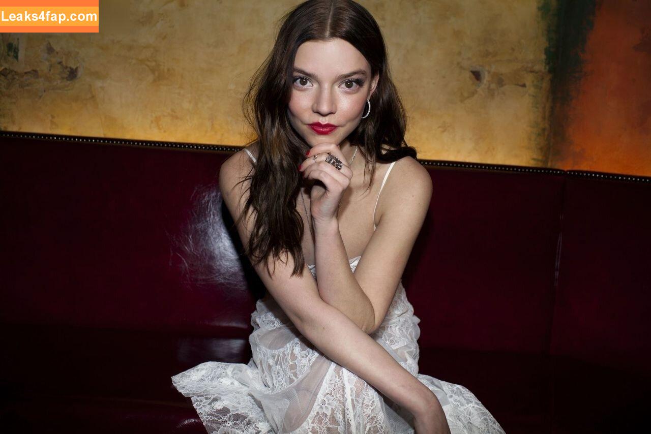 Anya Taylor-Joy / Anya Taylor Joy / anyataylorjoy leaked photo photo #2299