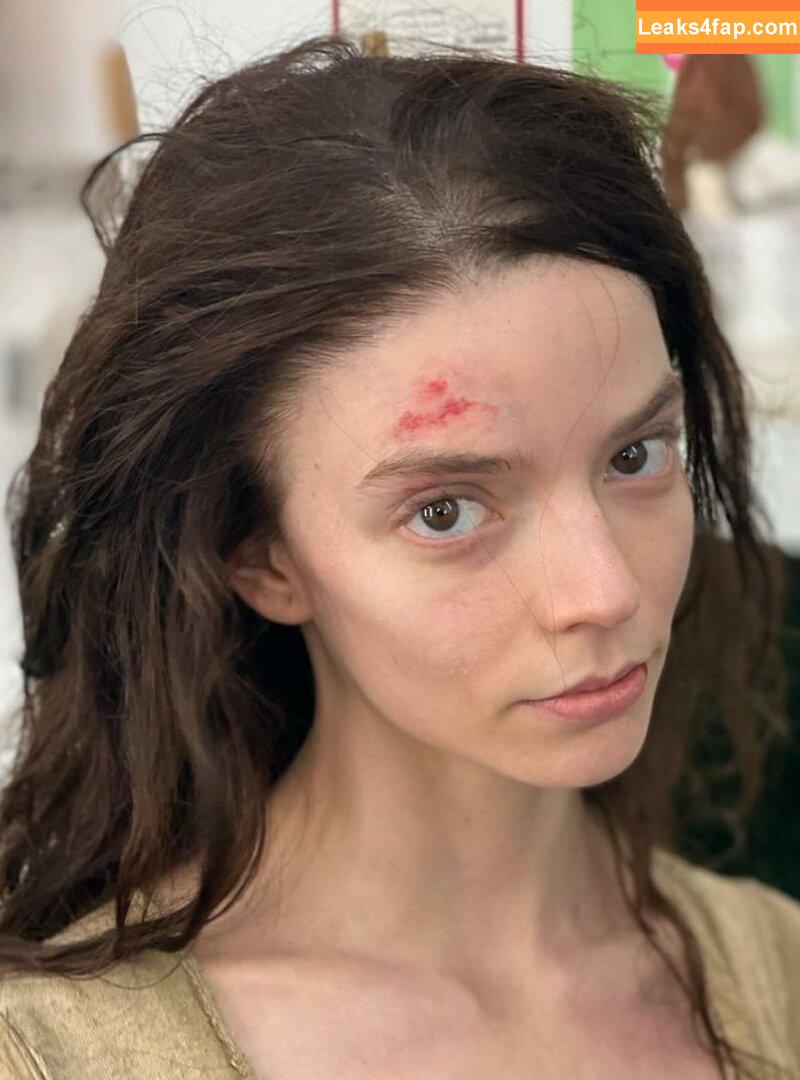 Anya Taylor-Joy / Anya Taylor Joy / anyataylorjoy leaked photo photo #2320