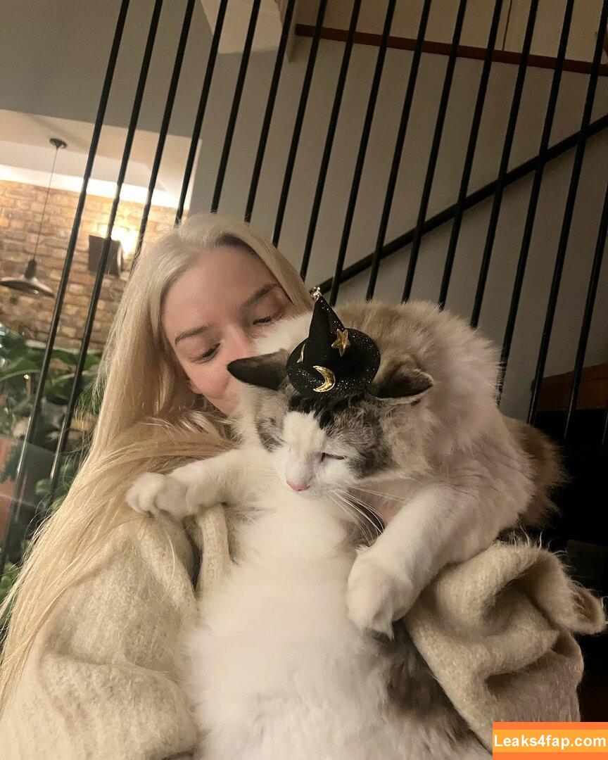 Anya Taylor-Joy / Anya Taylor Joy / anyataylorjoy leaked photo photo #2452