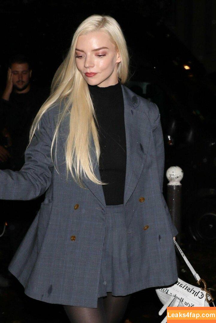 Anya Taylor-Joy / Anya Taylor Joy / anyataylorjoy leaked photo photo #2470
